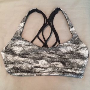 Lululemon White/Black Sports Bra Size 2